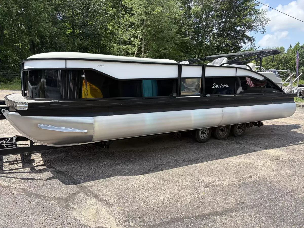 boat-carouselImage-image