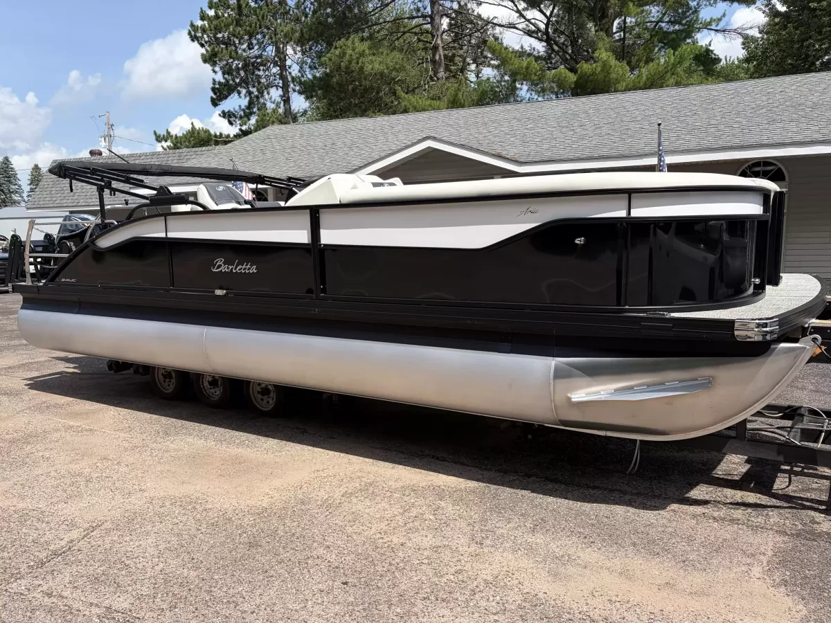 boat-carouselImage-image