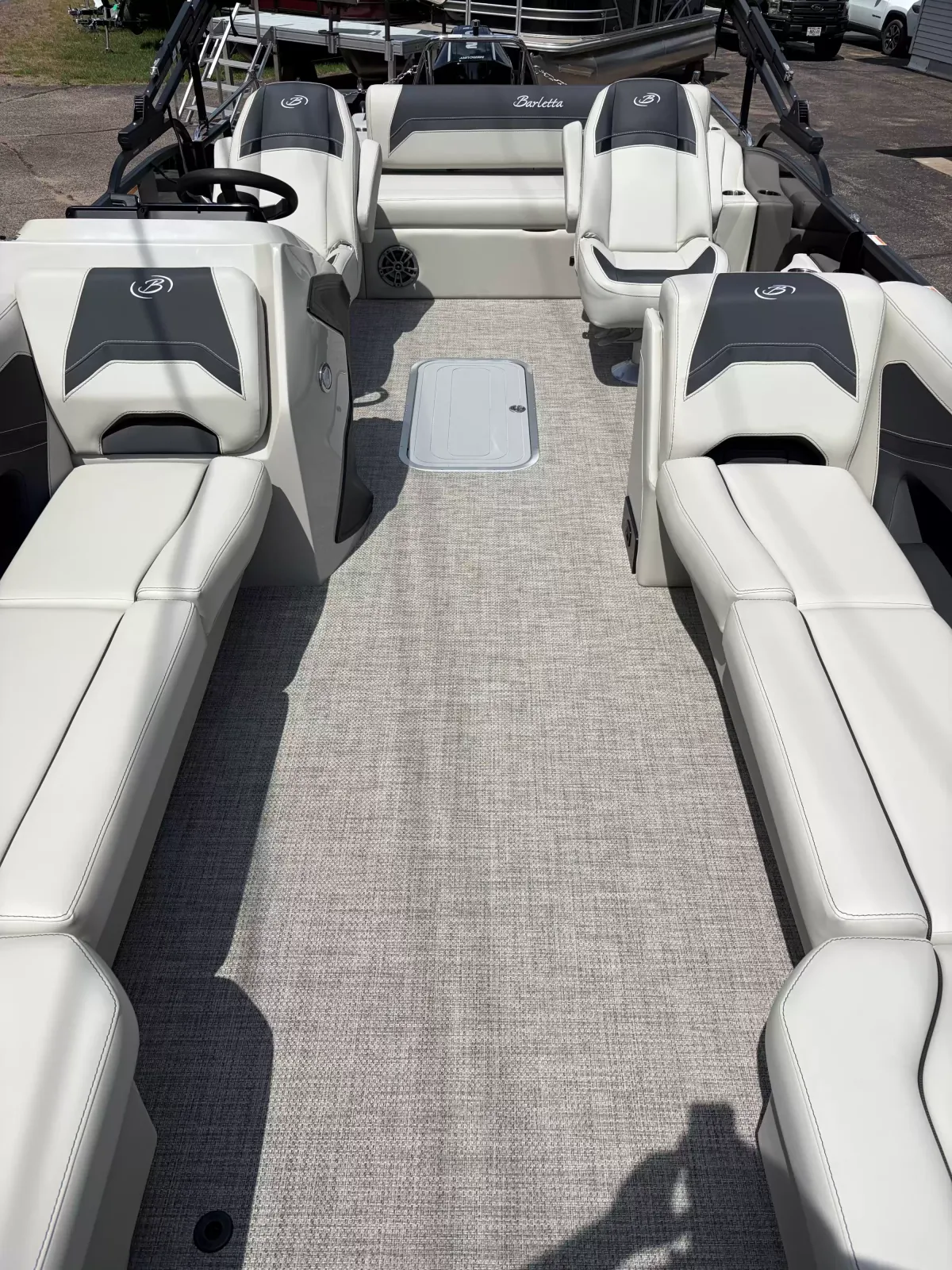 boat-carouselImage-image