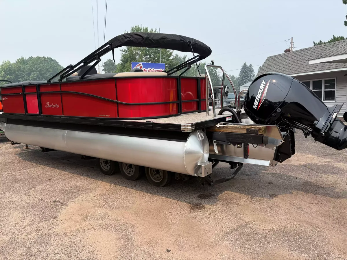 boat-carouselImage-image