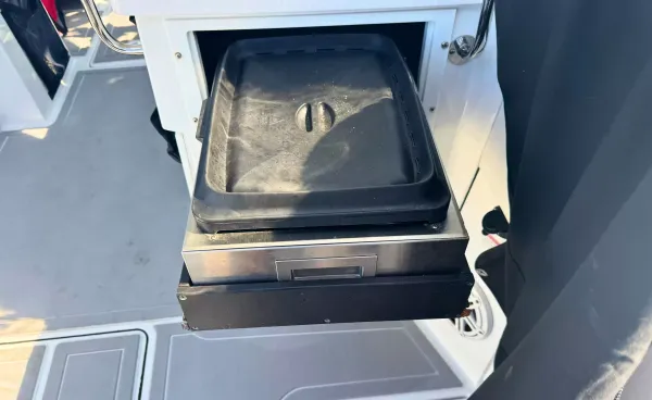 2021 Blackfin 272 DC detail image 23