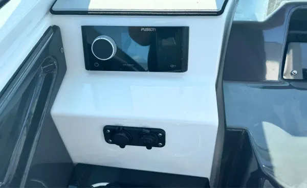 2021 Blackfin 272 DC detail image 25