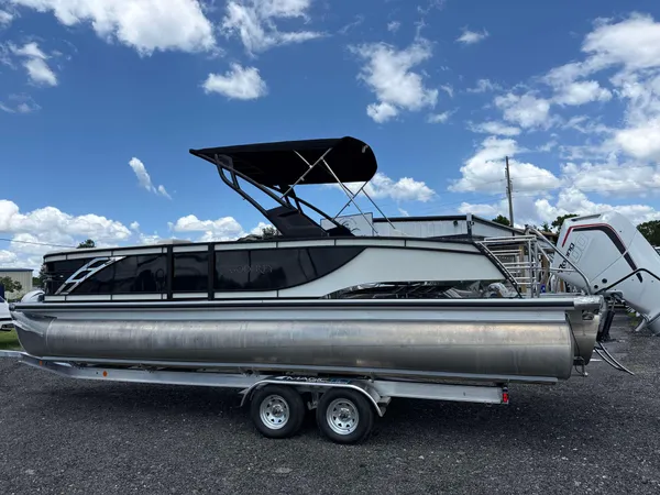 2025 Godfrey 2700SFLC