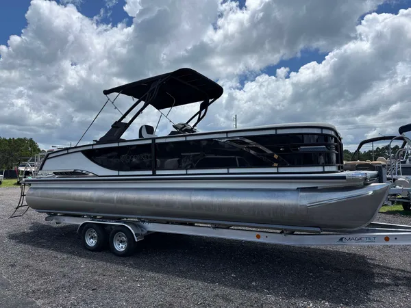 2025 Godfrey 2700SFLC