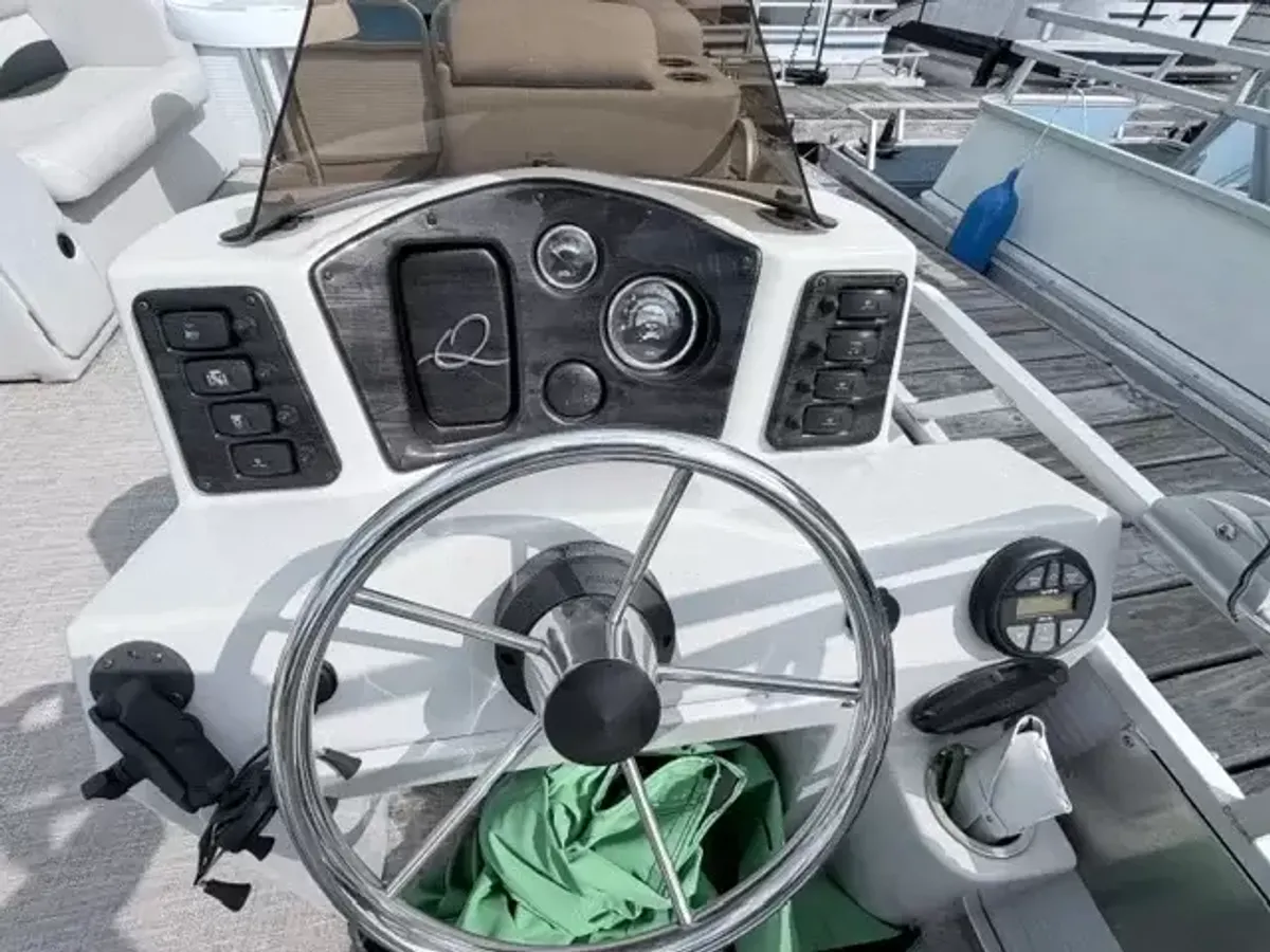 dummy-boat-img