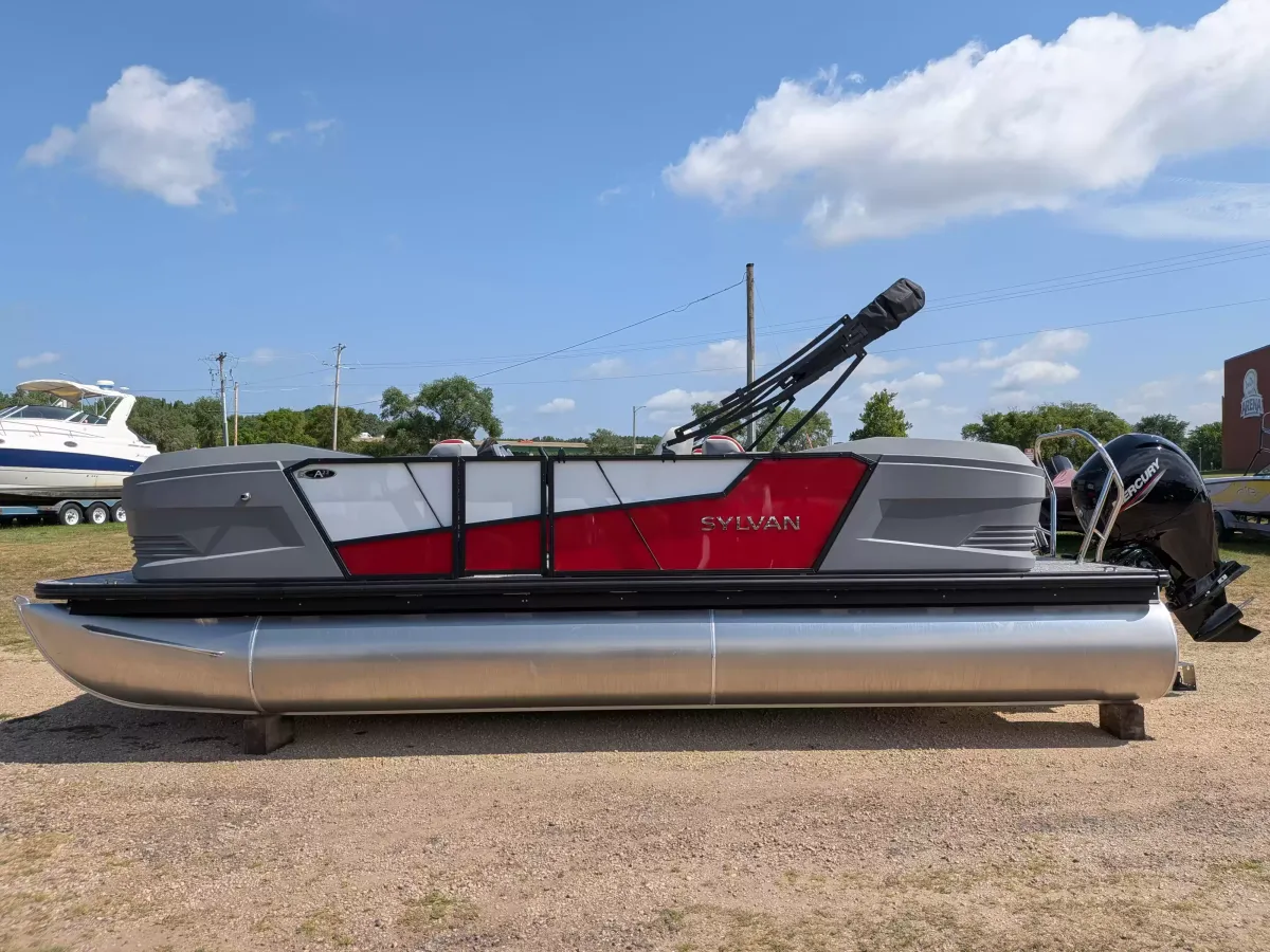 boat-carouselImage-image