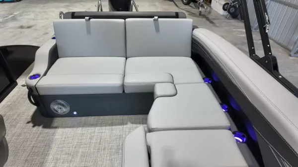 2027 Barletta Cabrio 22U-62