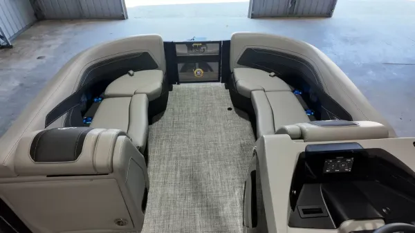 2027 Barletta Cabrio 22U-28