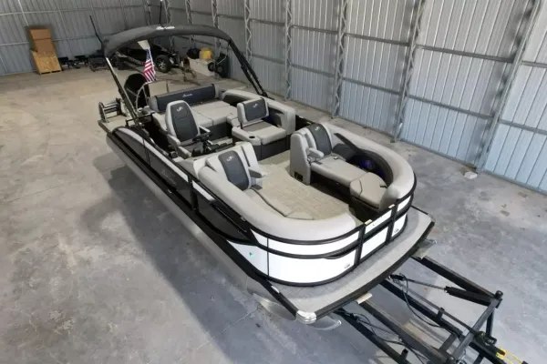 2027 Barletta Cabrio 22U-22