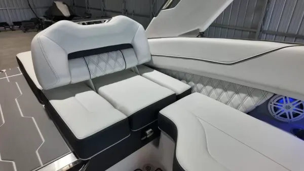 2027 Regal LS6-50