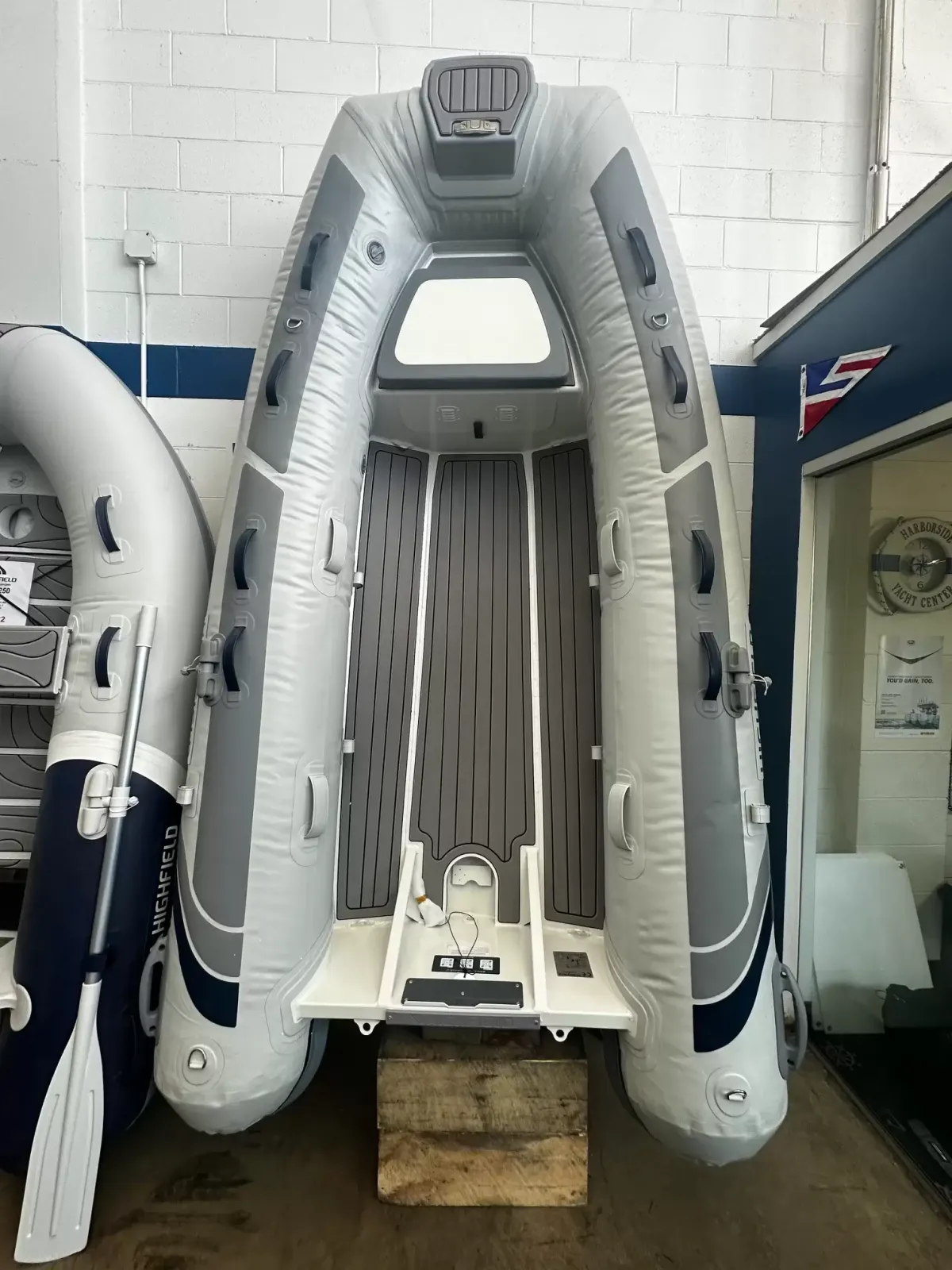 dummy-boat-img