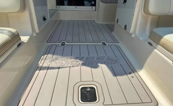 2008 Pursuit OS 285 detail image 6