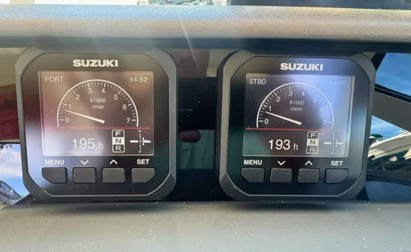 2008 Pursuit OS 285 detail image 12