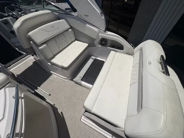 boat-detail-slider-thumb-5