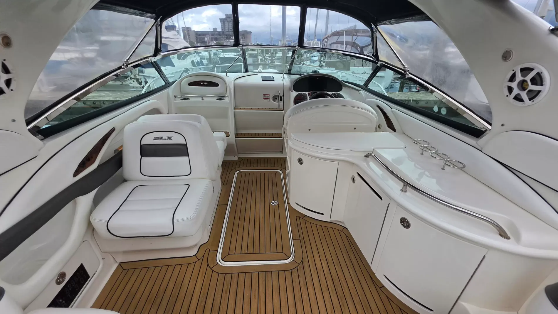 Pre-Owned 2007 Sea ray 290 Sun Sport for Sale | Vancouver, BC | M&P Yacht Centre | 6a643048ce4a07ec2e0e8507