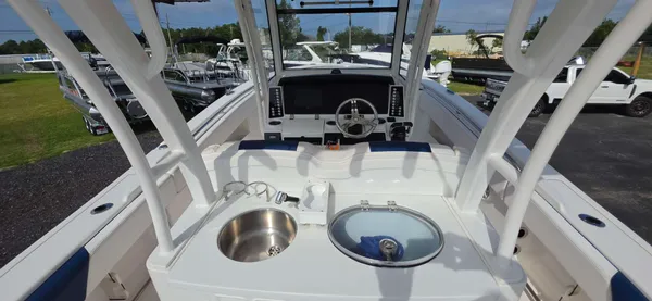 2018 Robalo R302