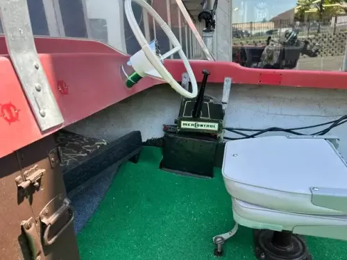  Shasta 15' Boat-12