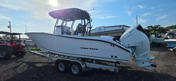 2027 Cape horn 28XS SQUALL