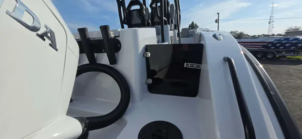 2027 Cape horn 28XS SQUALL