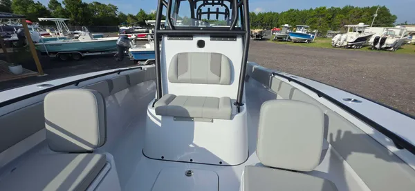 2027 Cape horn 28XS SQUALL