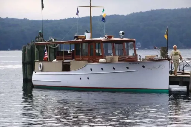 1926 Hubert Johnson 43' FLAT TOP CRUISER-3