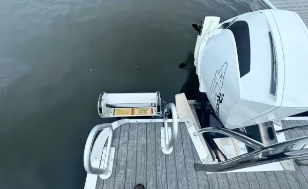 2022 Avalon CATALINA VERSATILE REAR BENCH WINDSHIELD 2785 detail image 7