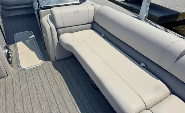 2022 Avalon CATALINA VERSATILE REAR BENCH WINDSHIELD 2785 detail image 20