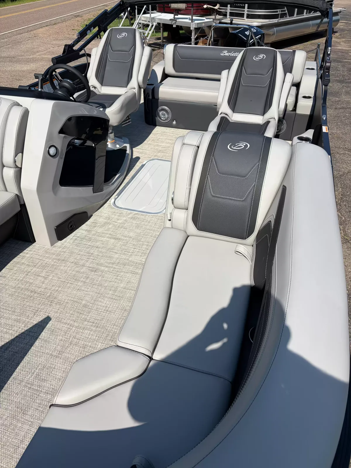 boat-carouselImage-image