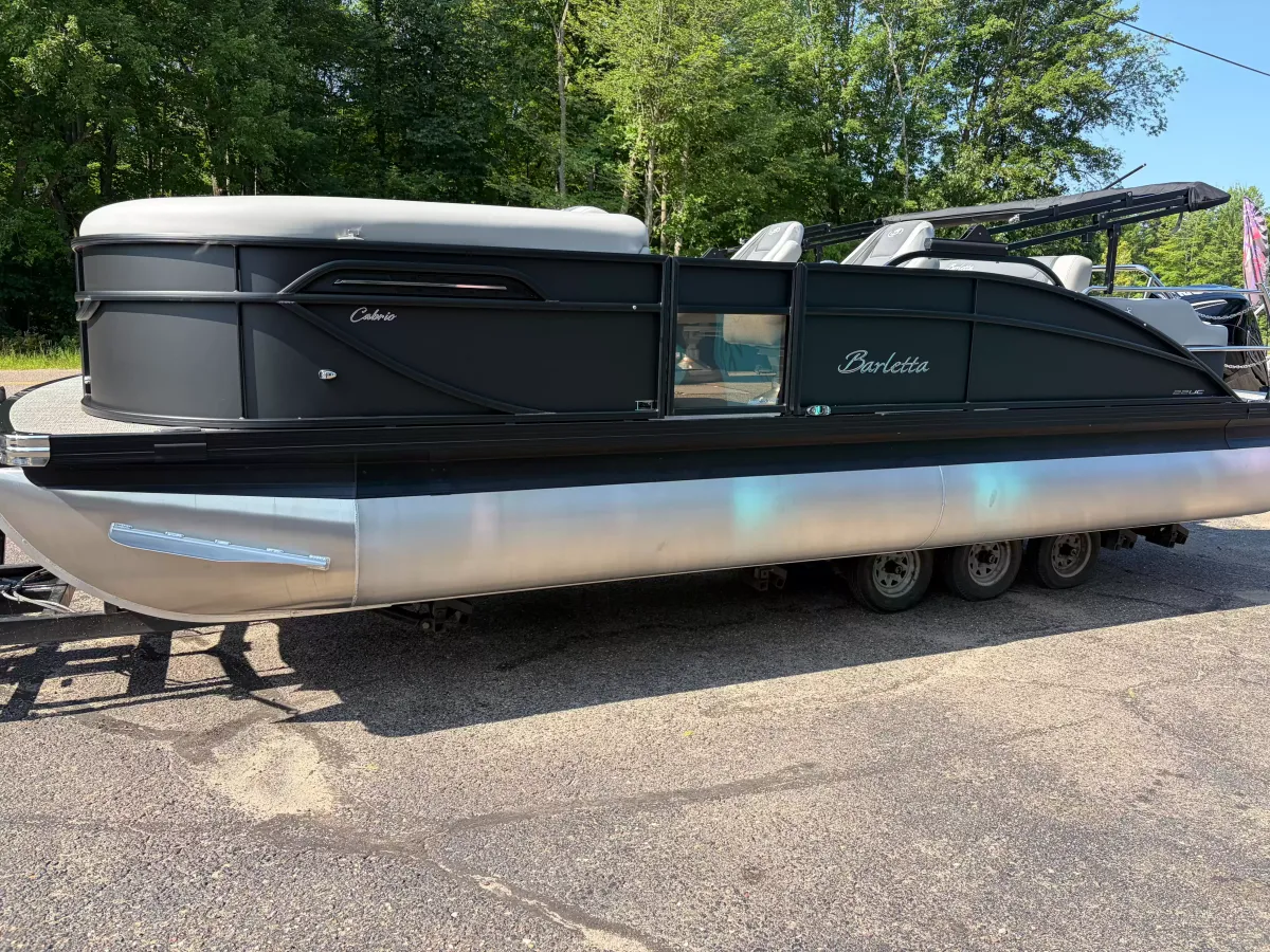 boat-carouselImage-image