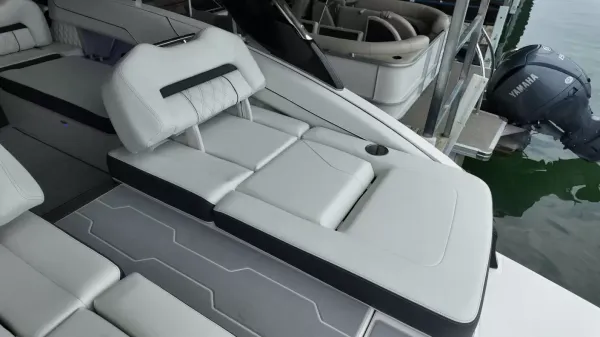 2027 Regal LS6 Surf-47