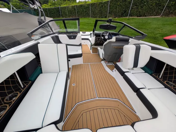 2022 Nautique GS22