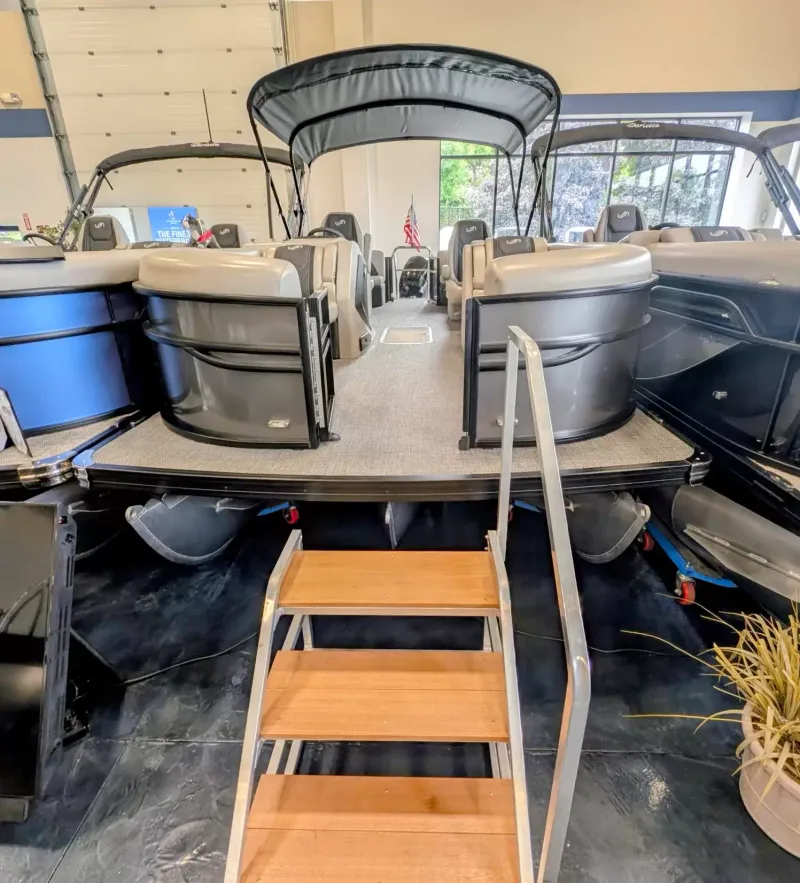 2026 Barletta Cabrio C22QC0 Boat