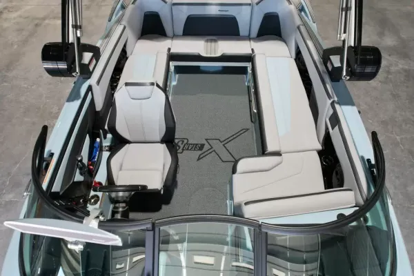 2024 Mastercraft XStar S-33