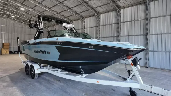 2024 Mastercraft XStar S-21