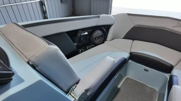 2024 Mastercraft XStar S-27