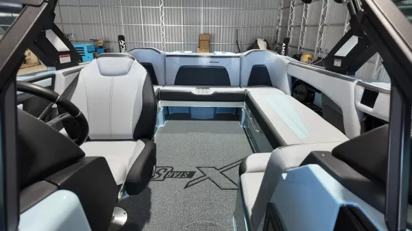 2024 Mastercraft XStar S-52