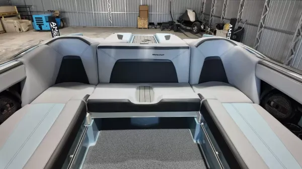 2024 Mastercraft XStar S-64