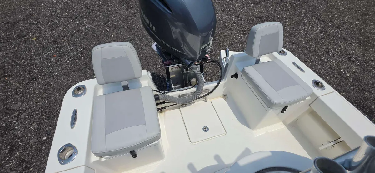 2023 Kencraft 219 BAY RIDER