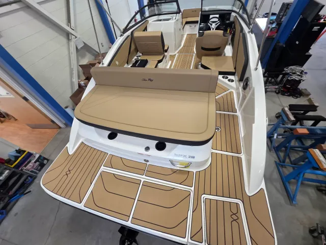 Boat Thumbnail 8