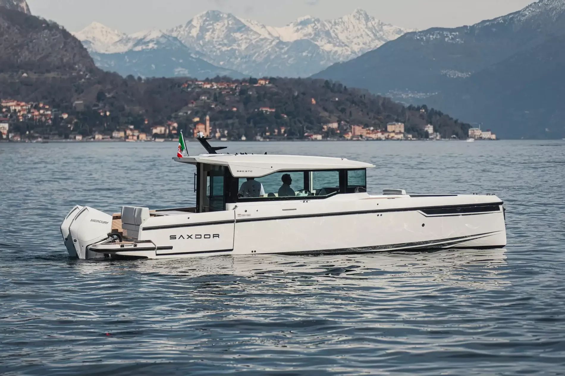 New 2027 Saxdor 320 GTC for Sale | Vancouver, BC | M&P Yacht Centre | 6a6b914bef1d76d2d406c340