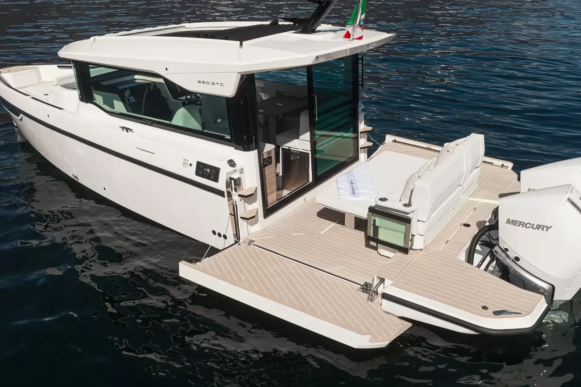 New 2027 Saxdor 320 GTC for Sale | Vancouver, BC | M&P Yacht Centre | 6a6b914bef1d76d2d406c340