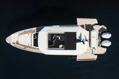 New 2027 Saxdor 320 GTC for Sale | Vancouver, BC | M&P Yacht Centre | 6a6b914bef1d76d2d406c340