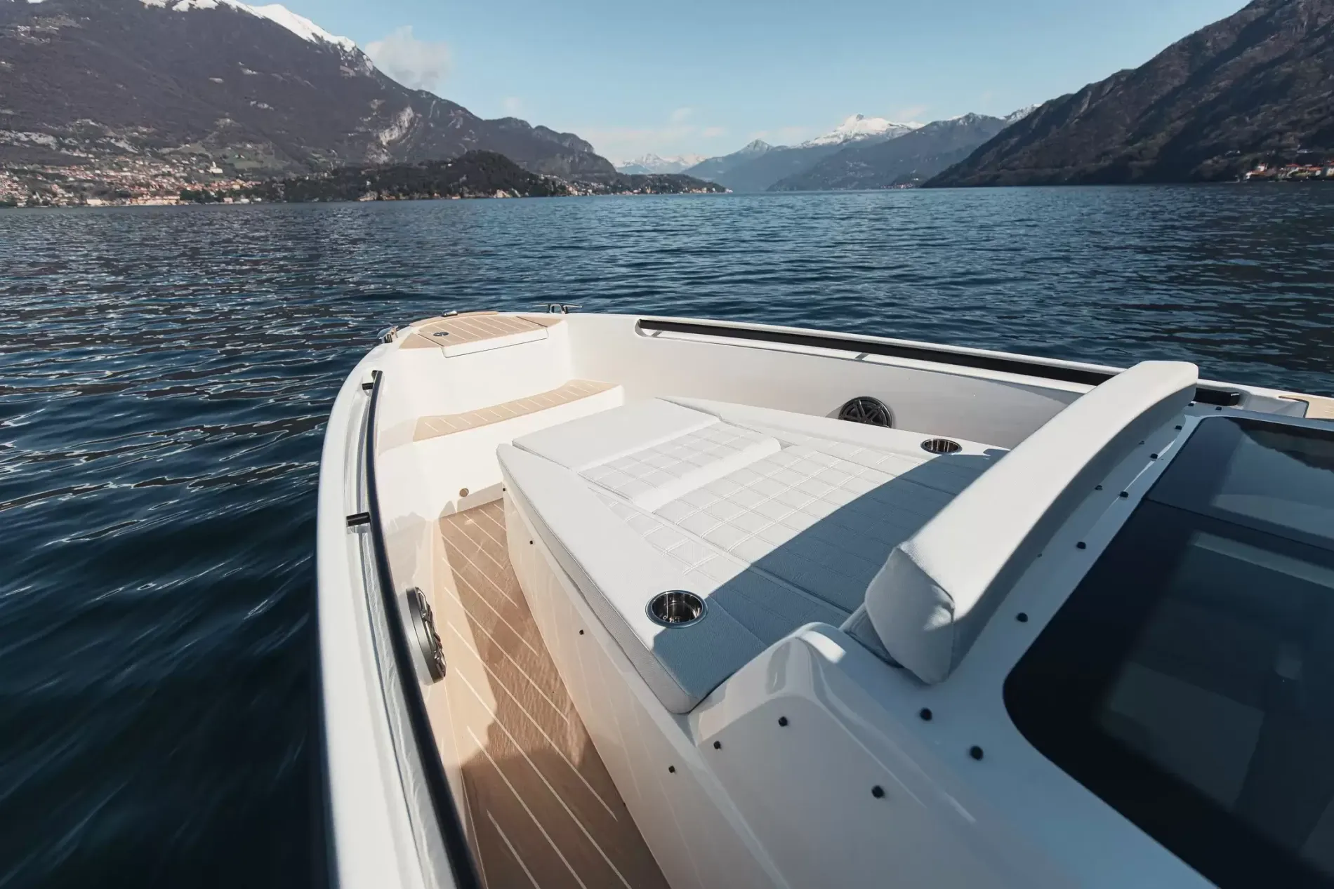 New 2027 Saxdor 320 GTC for Sale | Vancouver, BC | M&P Yacht Centre | 6a6b914bef1d76d2d406c340