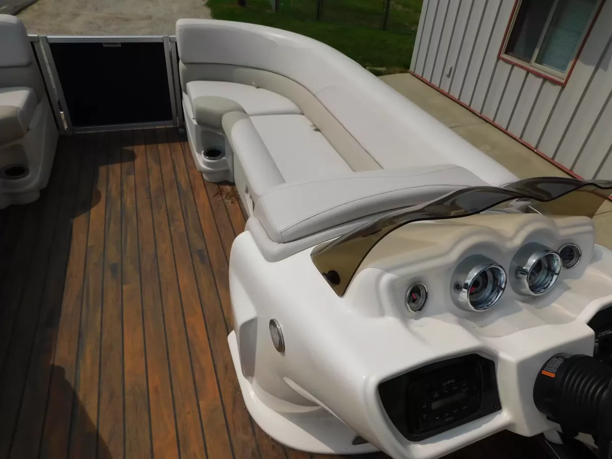 dummy-boat-img