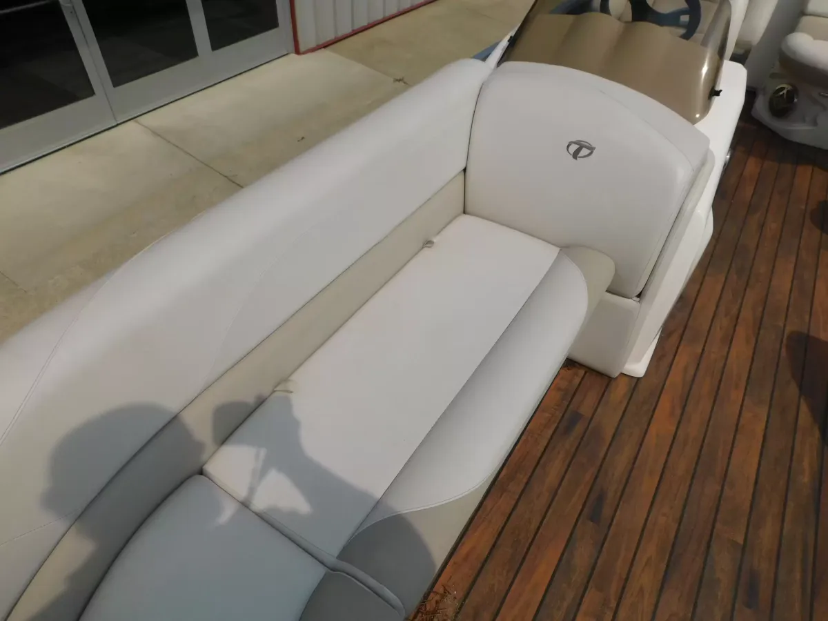 dummy-boat-img