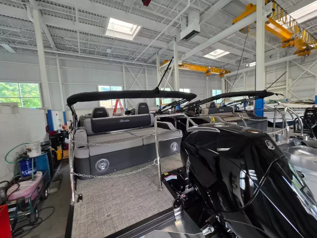 Boat Thumbnail 5