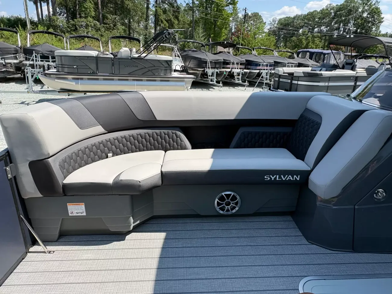 2027 Sylvan L-3 Party Fish L3-6