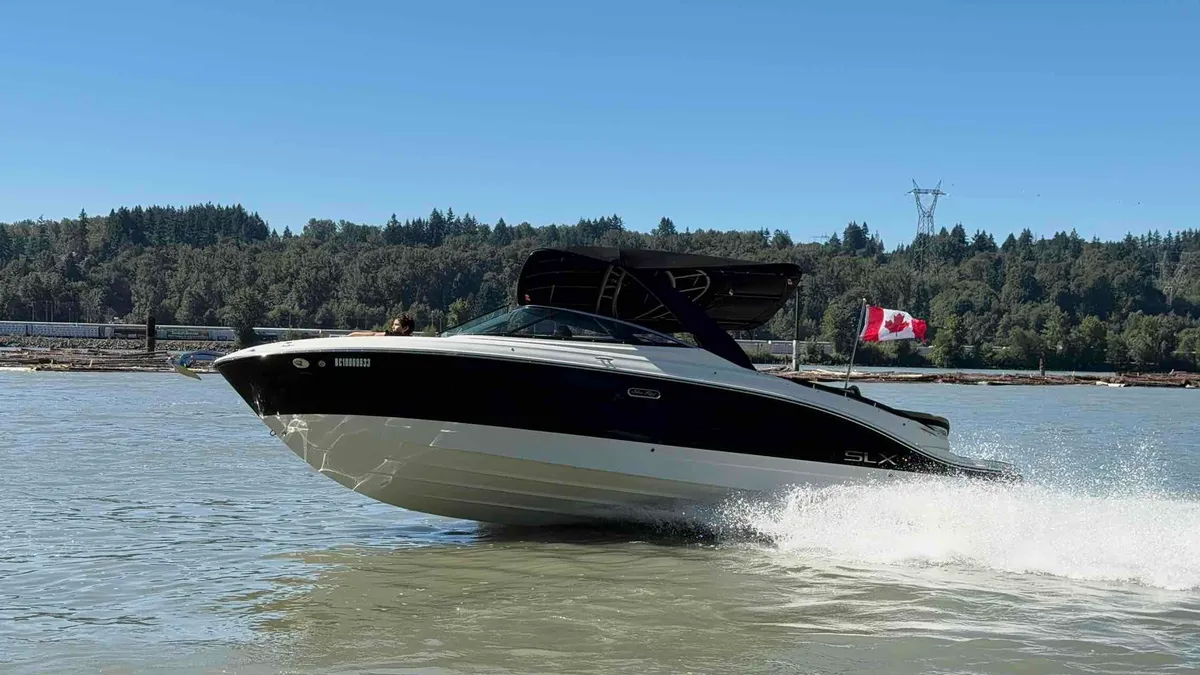 2027 Sea Ray 280 SLX-2