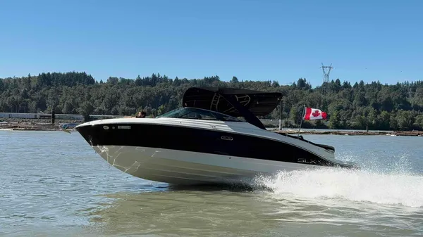 2027 Sea Ray 280 SLX-3