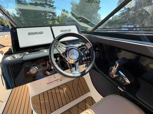 2027 Sea Ray 280 SLX-10